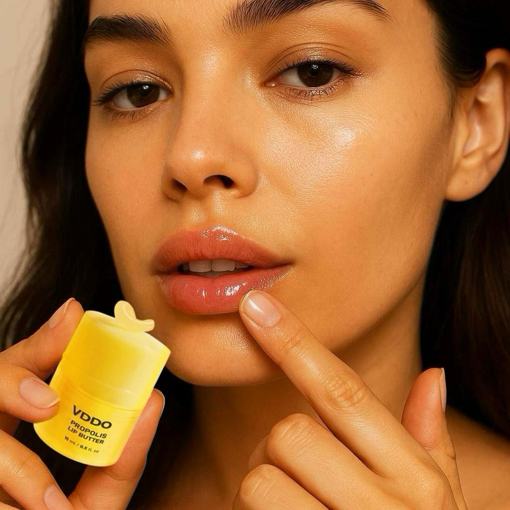 Grade S - VDDO Manuka Honey Lip Balm - Moisturizes, Softens and Protects Dry Lips, Propolis Ingredients Deeply Nourish and Moisturize Lips All Day Long for Use on the Go!